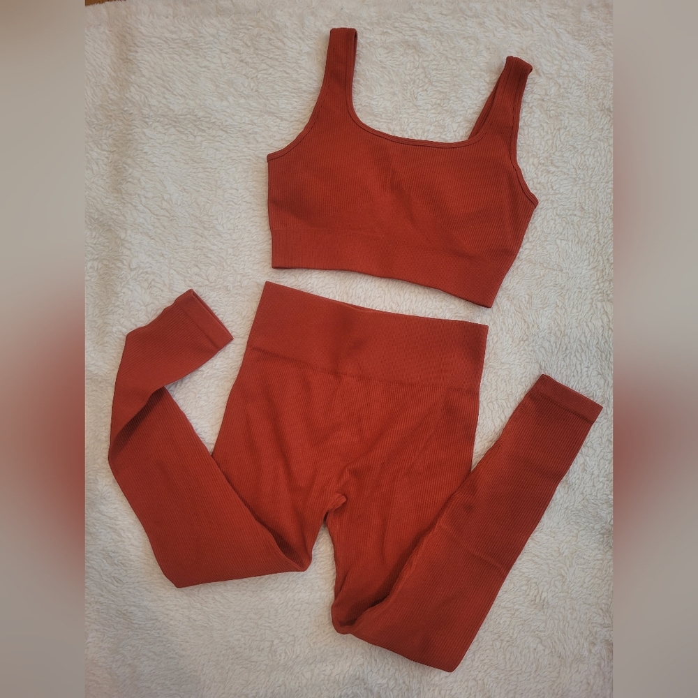 Activewear Set. - image 1